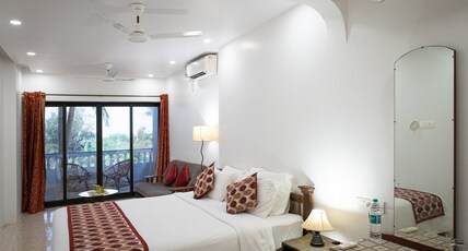 Shanus Seaside Inn Room Type - Family Studio with Sea View - Upper Floor