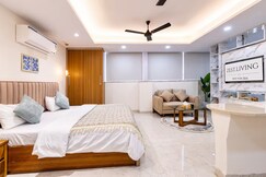 Zest Living Apartments  | Golf Couse Rd