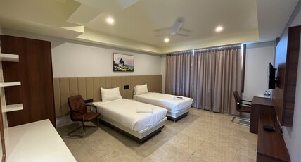 Aadya Inn Room Type - Superior Twin