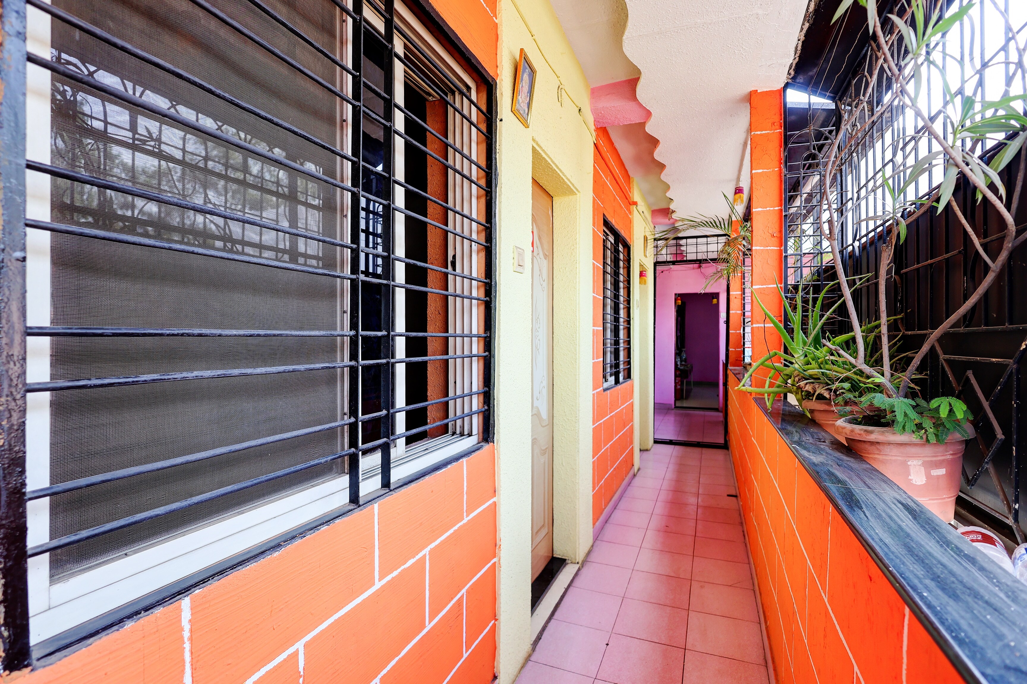Hotel O Om Yatri Own Lodging - Tap to explore photos