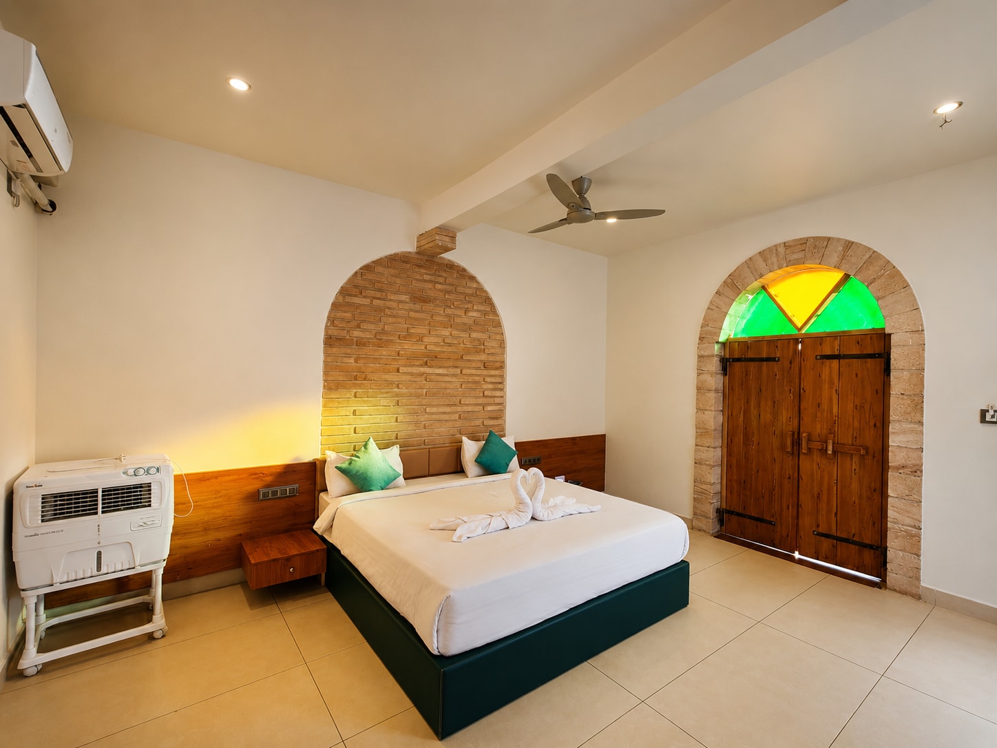 GIR VILLA RESORT - Tap to explore photos