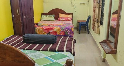 Hotel Balaji Residency Room Type - Deluxe Room