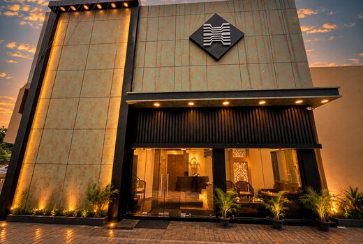 Hajiyar Residency
