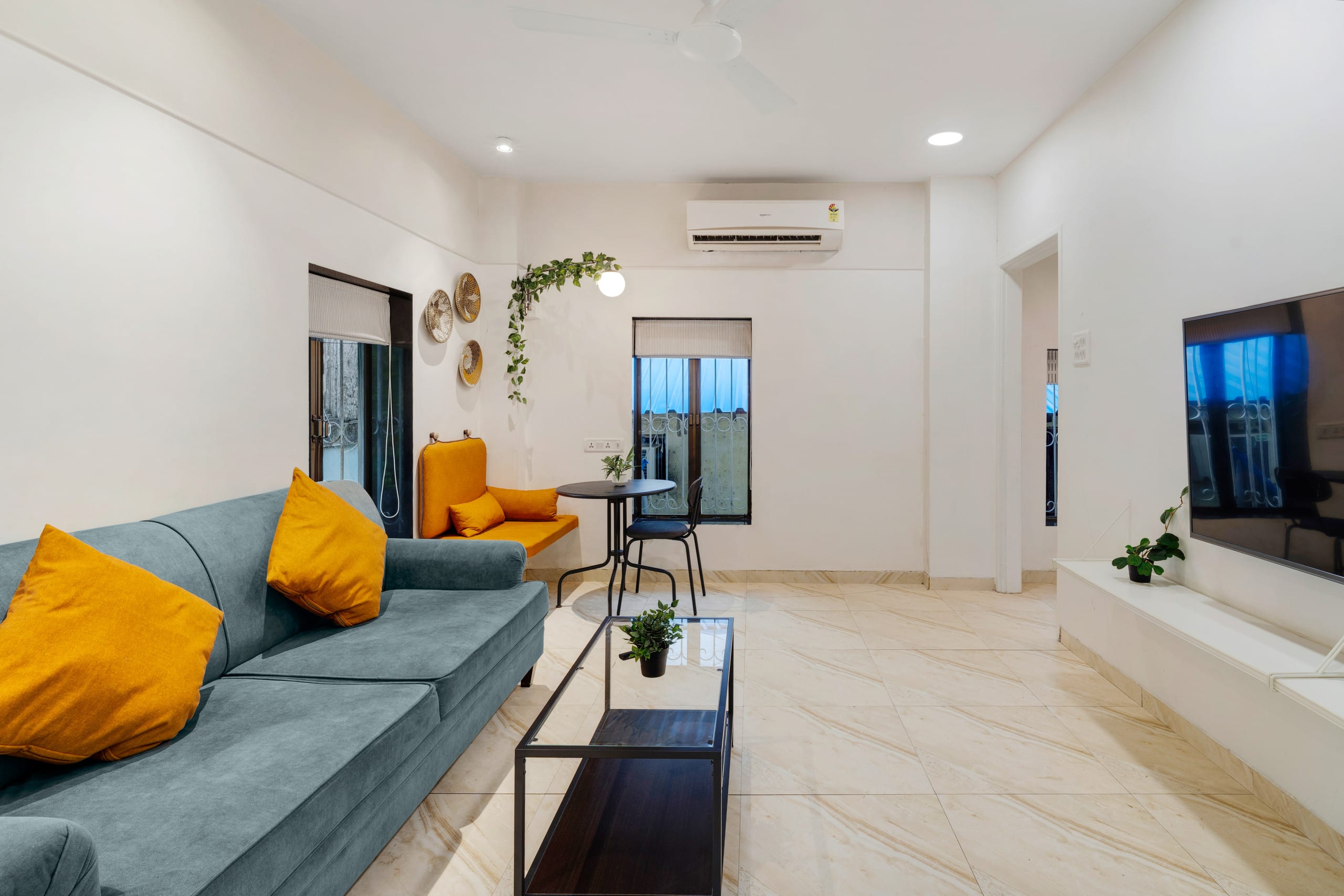 Aleo Private 1 BHK in Charming Bungalow - Tap to explore photos
