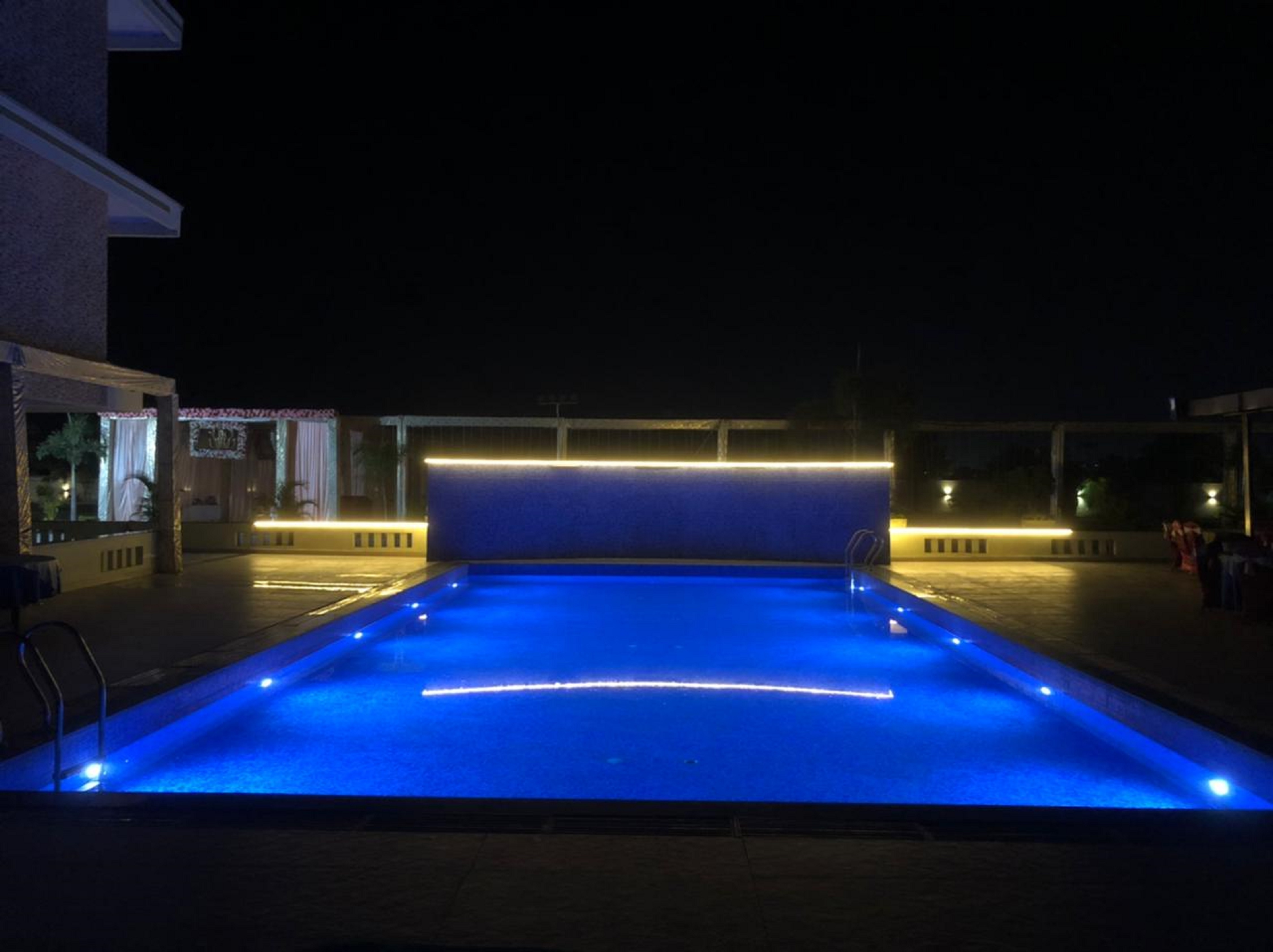 Playotel Resort - Tap to explore photos