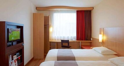 ibis Warszawa Reduta Room Type - DOUBLE - Standard Room with 1 bed, for 1 or 2 people ibis Warszawa Reduta Room Type - DOUBLE - Standard Room with 1 bed, for 1 or 2 people