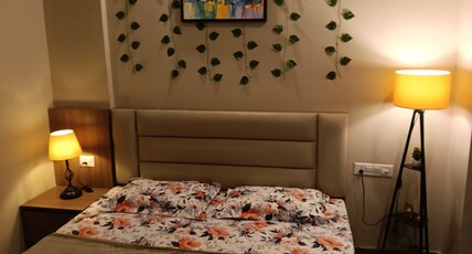 Enchanted Stays Near Expo Mart Room Type - Enchanted Stays Near Expo Mart