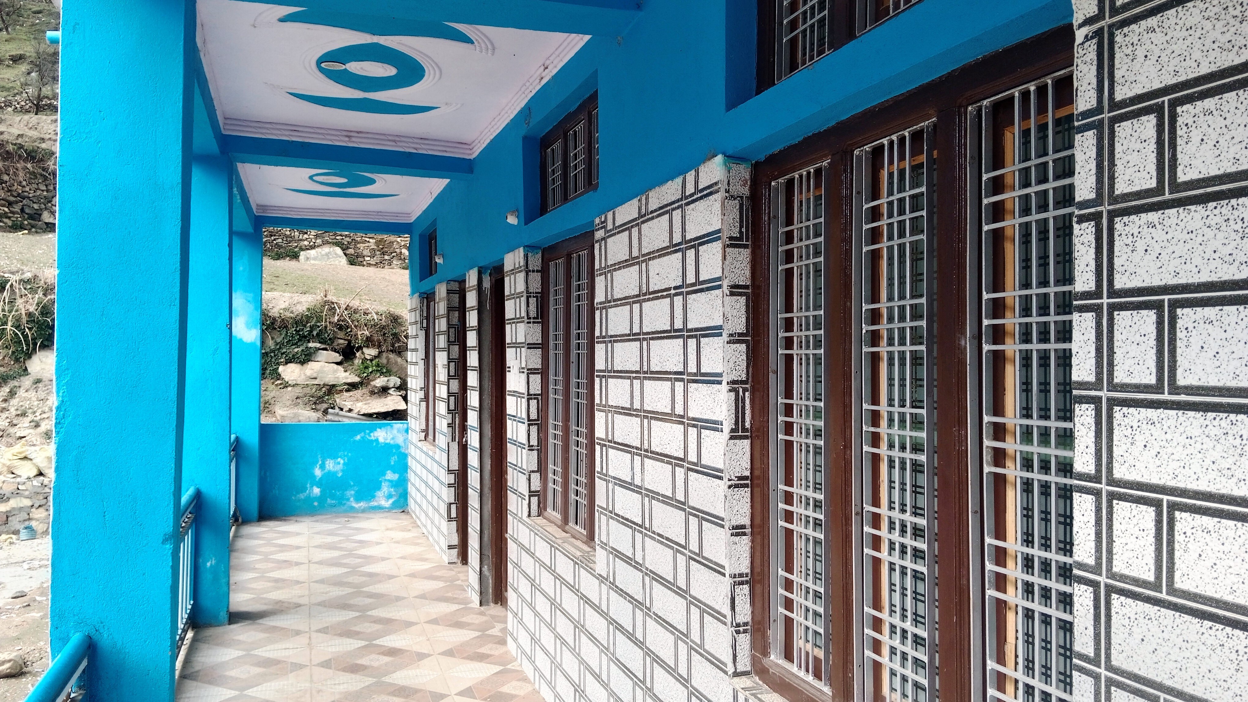 Himalayan Stay Lodges Yamunotri-Vandana 2 - Tap to explore photos
