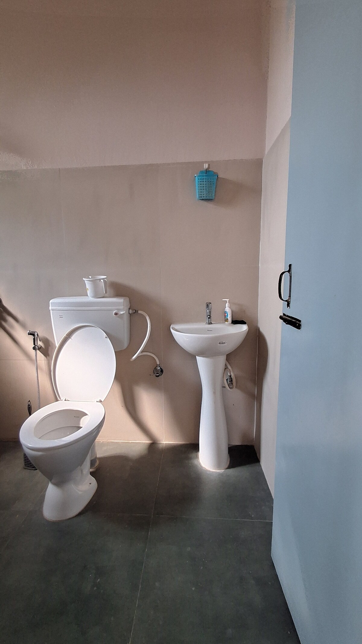 Enajori | Room With Kitchen - Tap to explore photos