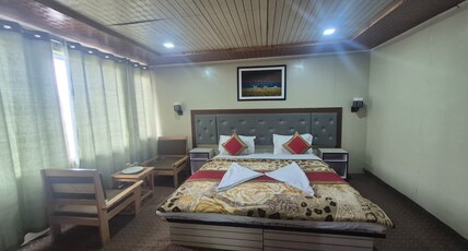 The barley cabins Pangong Merak Room Type - Luxury Room Lake View