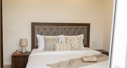 Stay Karo 1 BHK Apartment Gurgaon Room Type - Bedroom 1