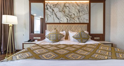 BEST WESTERN PLUS ASTANA Room Type - Suite-1 King Bed, Non-Smoking, Executive Suite, Air-Conditioned, Wi-Fi, Lcd Television, Mini Bar, Fu BEST WESTERN PLUS ASTANA Room Type - Suite-1 King Bed, Non-Smoking, Executive Suite, Air-Conditioned, Wi-Fi, Lcd Television, Mini Bar, Fu