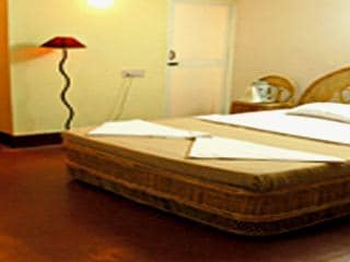 White orchid hotel - Tap to explore photos