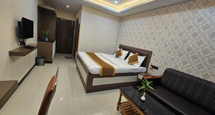 Railview Premium- Bhubaneswar Railway Station Room Type - Standard Twin ROom