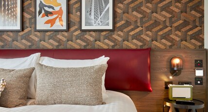 voco Leicester, an IHG Hotel Room Type - 1 King Suite Sofa Bed