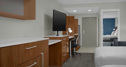 Home2 Suites by Hilton Florida City, FL Room Type - 2 QN BEDS STUDIO NONSMOK