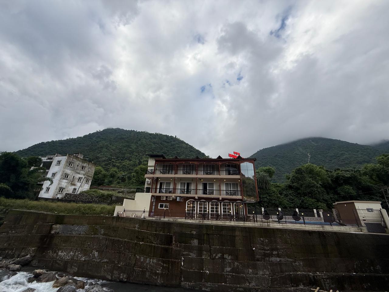 HOTEL RUDRAKSH INN - Tap to explore photos