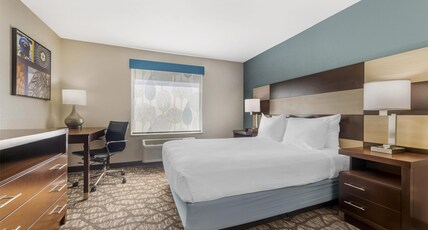 Best Western Joliet Inn & Suites Room Type - Suite-1 Queen Bed, Non-Smoking, Sofabed, Microwave And Refrigerator, High Speed Internet Access, Sho Best Western Joliet Inn & Suites Room Type - Suite-1 Queen Bed, Non-Smoking, Sofabed, Microwave And Refrigerator, High Speed Internet Access, Sho