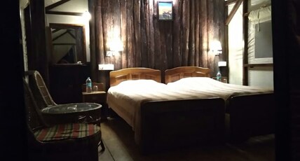Roinam Retreat Room Type - Deluxe Safari Tent