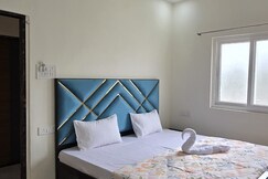 Kashi Prabha Home Stay