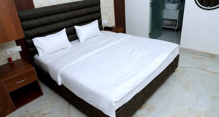 HOTEL MAURYA GREENS Room Type - EXECUTIVE ROOM