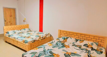 KUNJANG HOMESTAY Room Type - SUPER DELUXE KING SIZE 