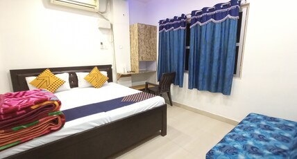  Hotel Aakash Ganga Room Type - Deluxe Double Bed
