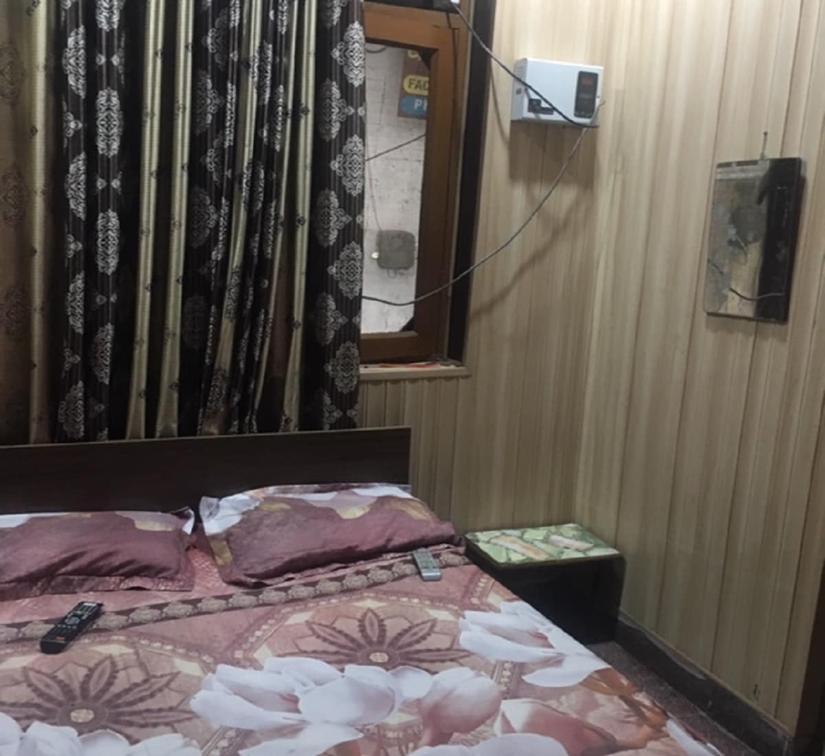 Hotel Sukhdeep Guest House - Tap to explore photos