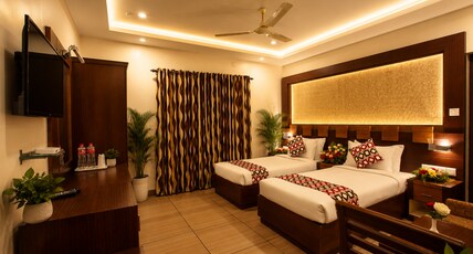 HOTEL SIXER Room Type - A/c Room HOTEL SIXER Room Type - A/c Room