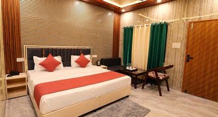 Aqua Tree Resort Room Type - Superior Double Room