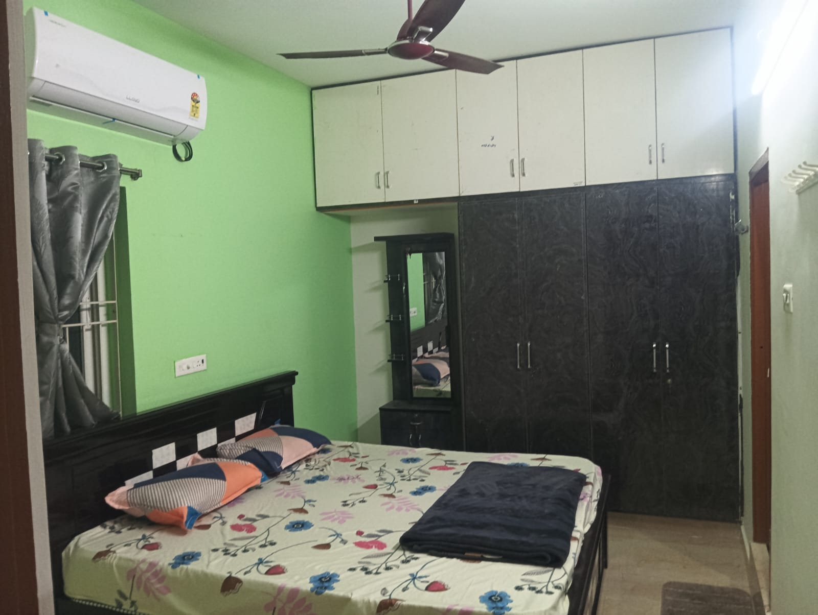 Lucky Homestay Apartment - Tap to explore photos