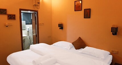 Patnimal Guest House Room Type - Standard Double Bedroom