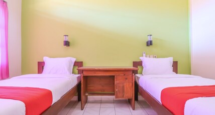 Hotel O Nan Berlian Inn Room Type - Indonesia Standard Twin