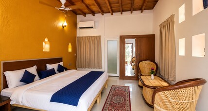Vrinda Tapovan Farmstay near GLA University Room Type - Mud Room