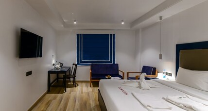 Regenta Inn Downton Raipur Room Type - Deluxe Room- Enjoy Complimentary Hi-Tea