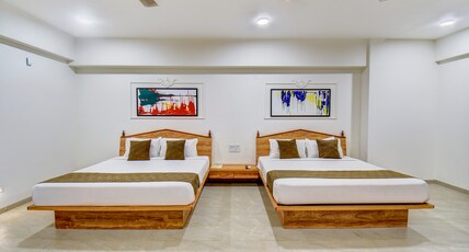FabHotel Majestic Pearl Room Type - Family Room