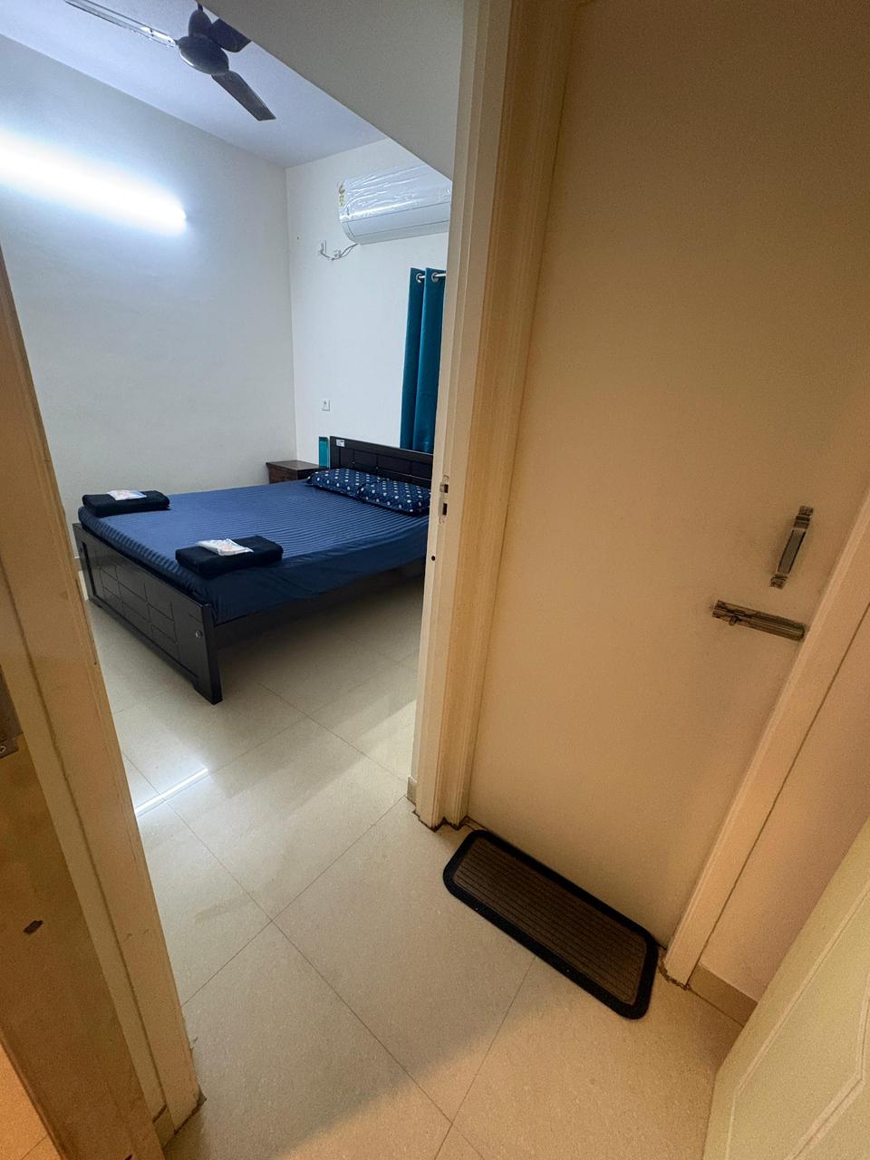 Explore Inn Rooms - Tap to explore photos