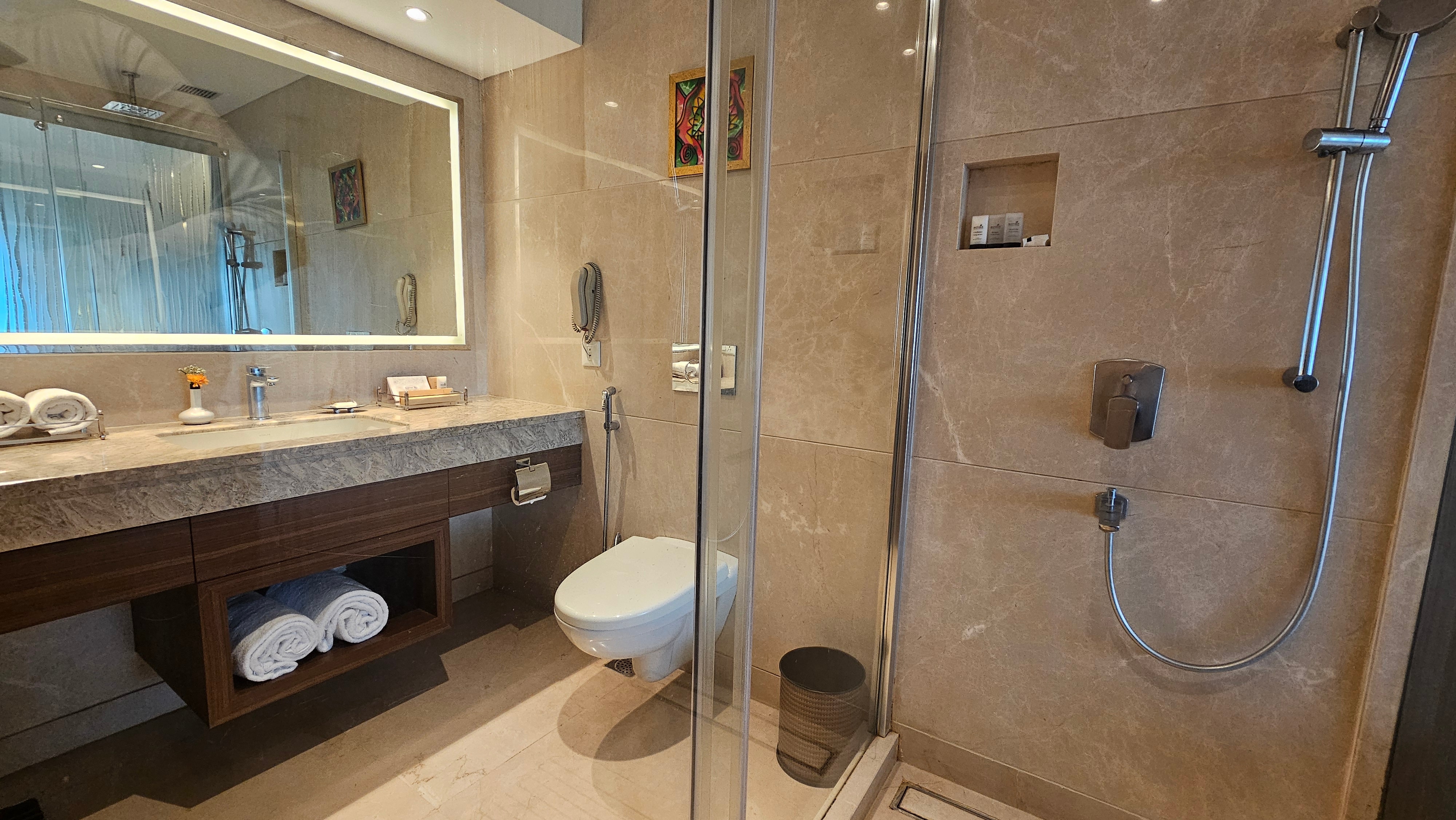 Jaypee Vasant Continental Hotel - Tap to explore photos