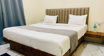 Hotel Krishnarchana Ujjain Room Type - Junior Suite