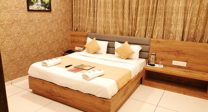 Hotel Golden City Room Type - Superiror Ac Room