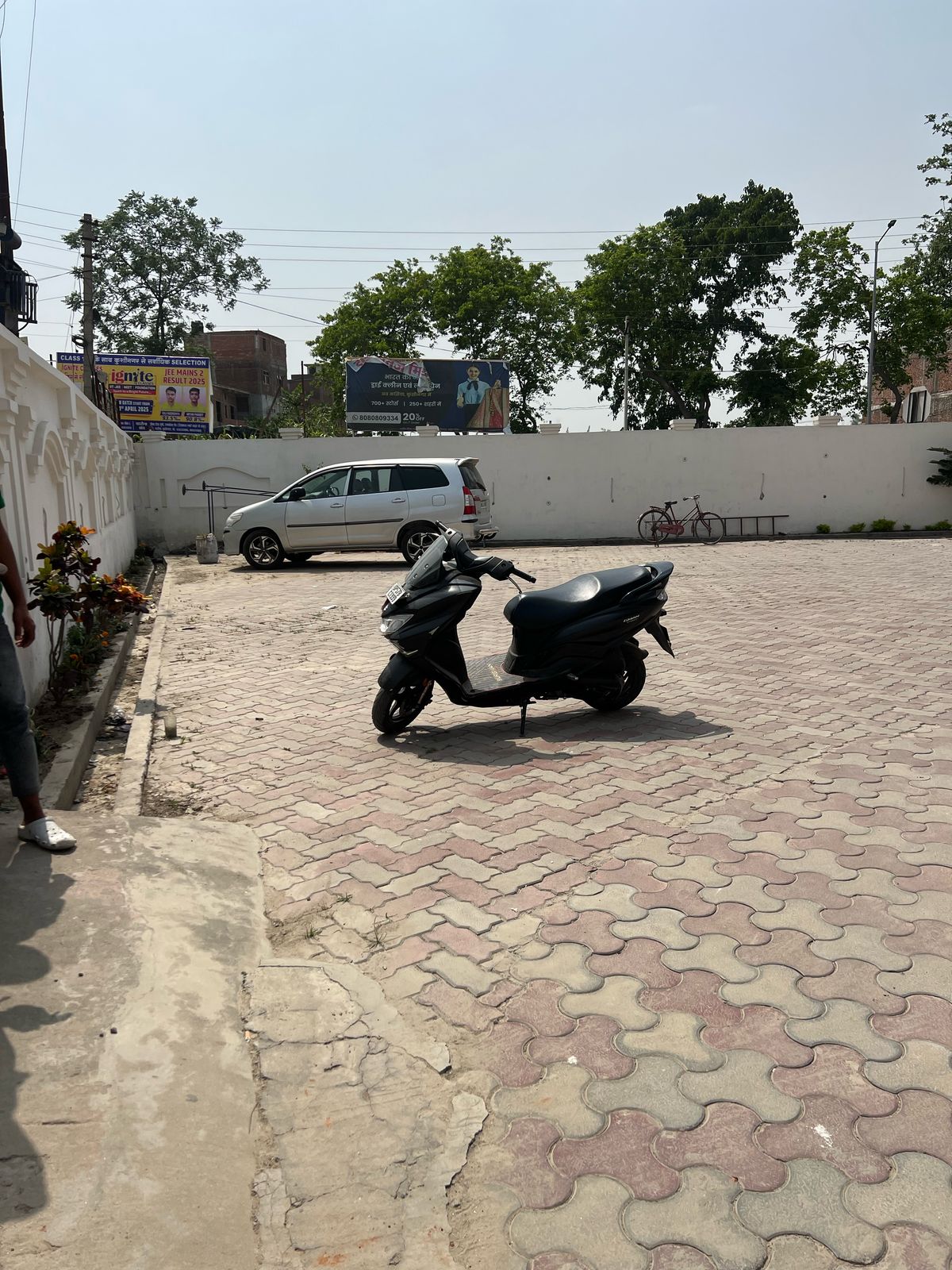 Hotel RS Grand - Tap to explore photos