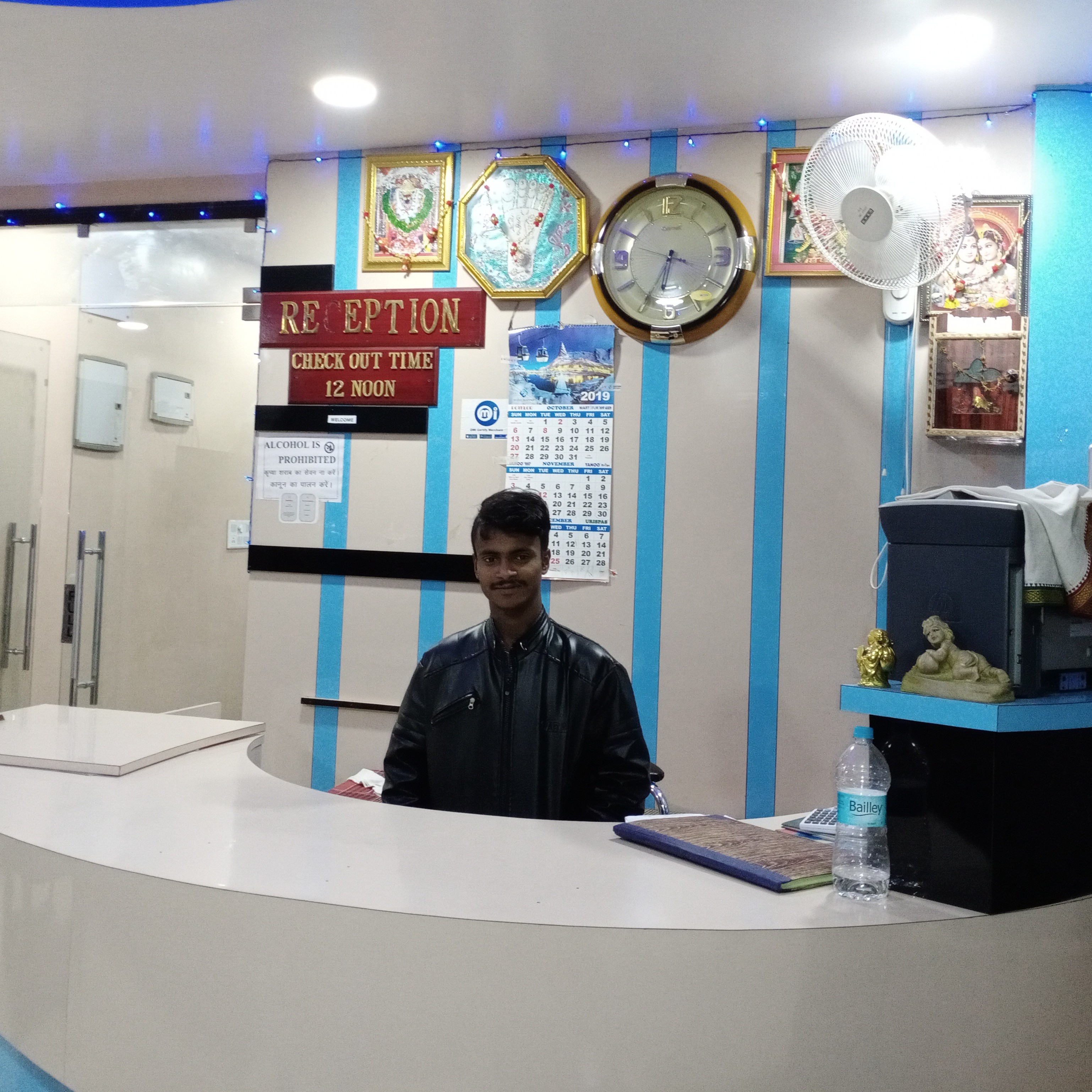 Hotel Sunaina International Gaya - Tap to explore photos