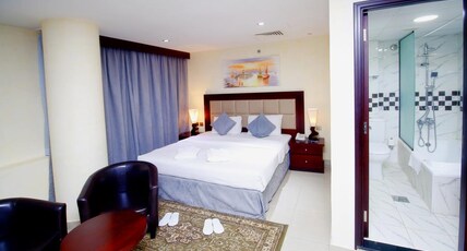Royal Falcon Hotel Room Type - Deluxe Double or Twin Room