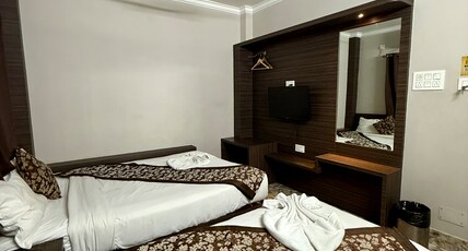 HOTEL GANAPATI Room Type - Deluxe Family Room HOTEL GANAPATI Room Type - Deluxe Family Room