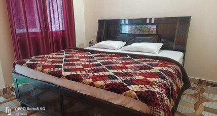 Hotel Jagdamba and restaurant Room Type - Bedroom 6