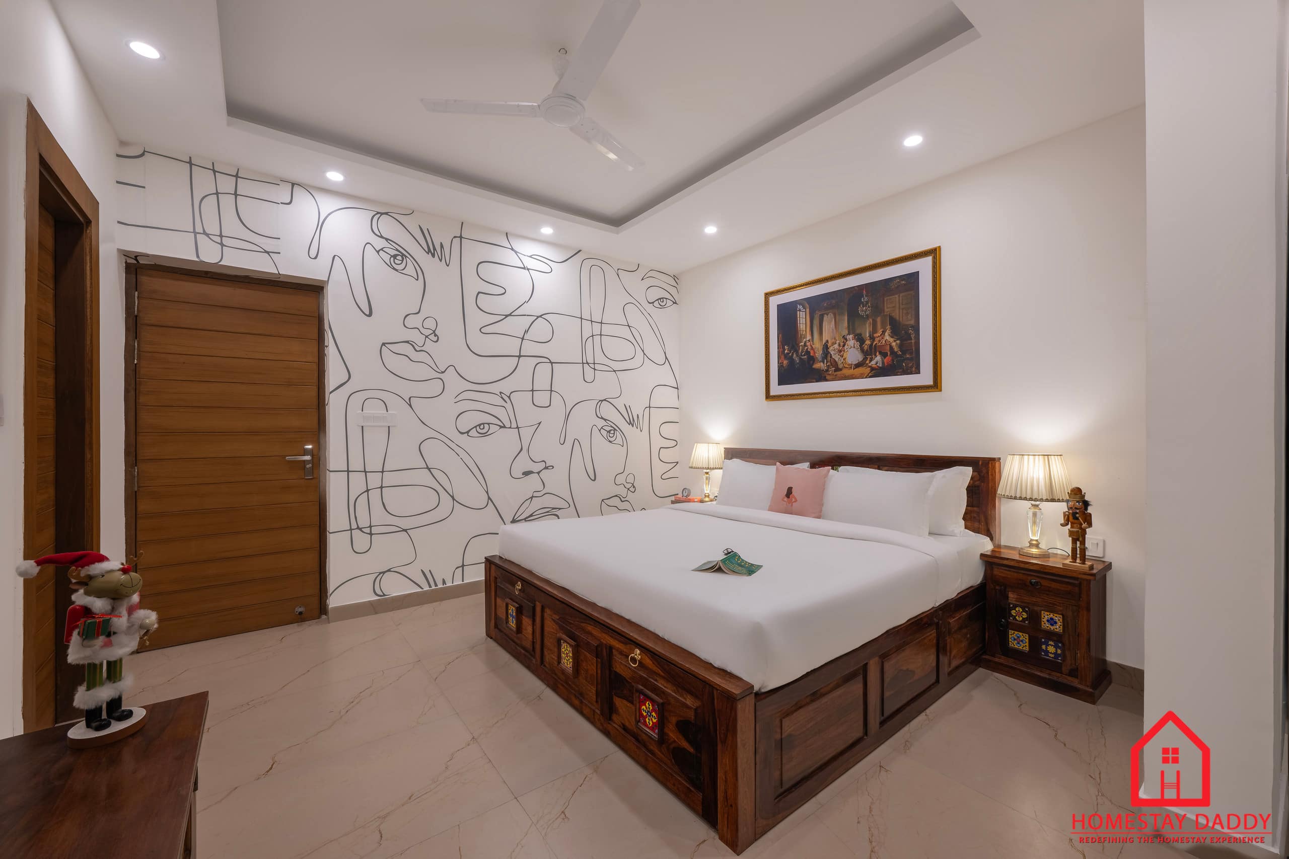 Azalea Home 3BHK On Mall Road - Tap to explore photos