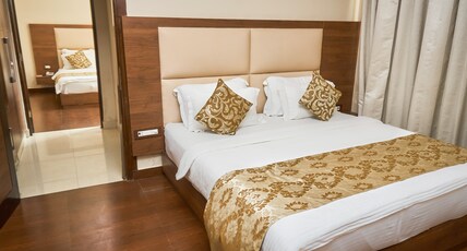 GANPATI HOTEL Room Type - Family Shrine Room