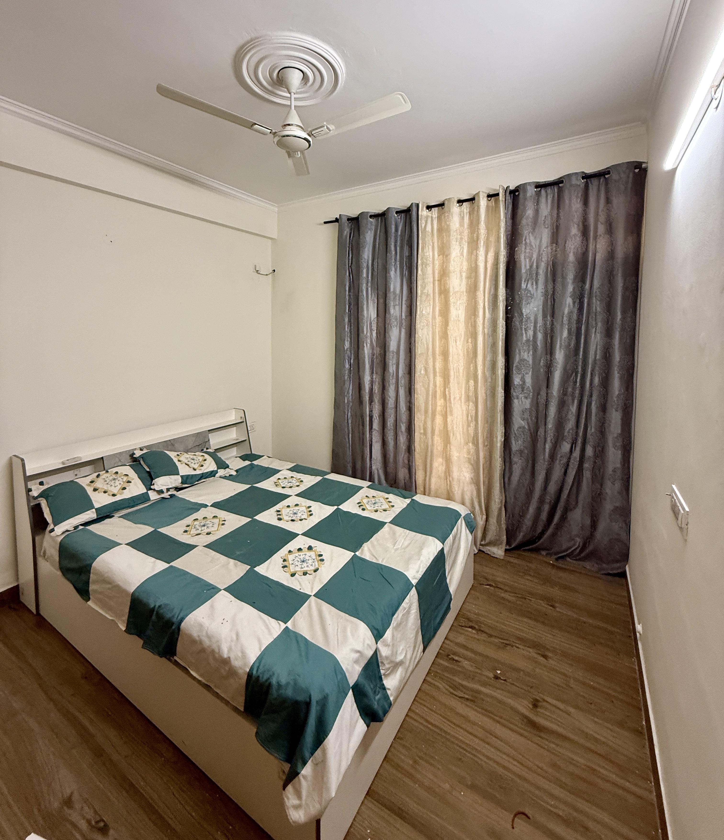 3BHK Flat - Tap to explore photos
