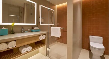 Hyatt Regency Shenzhen Airport Room Type - 1 King Bed Club Access