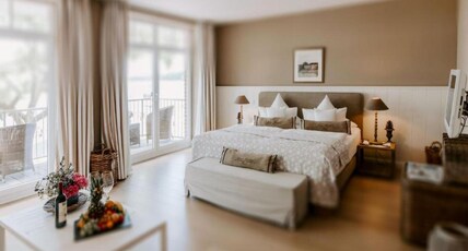 Heikendorf Ostsee Strandhotel mit Sauna by Belvilla Room Type - Junior Suite - Sea Side